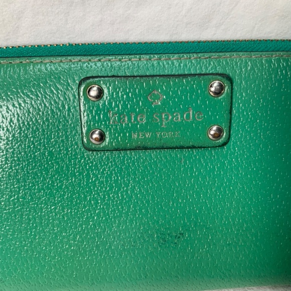 Kate Spade Wallet in Sea Foam Green - Picture 2 of 11